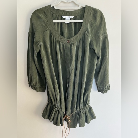 Diane Avon Furstenberg Silk Button Up Top Green Size 6 Cinched with Tie - Picture 1 of 10